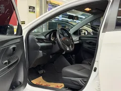 2022 Toyota Yaris L Zhixuan 1.5L CVT Luxury Plus, белый — фото 3