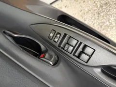 2022 Toyota Yaris L Zhixuan 1.5L CVT Luxury Plus, белый — фото 12