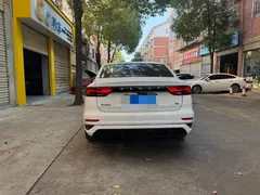 2022 Geely Emgrand 4th Gen 1.5L CVT Luxury, белый — фото 4