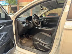 2022 Geely Emgrand 4th Gen 1.5L CVT Luxury, белый — фото 9