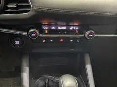 2022 Mazda Mazda3 2.0L AT, белый — фото 16
