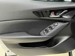 2021 Mazda CX-4 2.0L 2WD Skyactiv Vitality, белый — фото 8