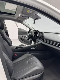 2023 Hyundai Elantra 1.5L CVT GLX Elite, белый — фото 10