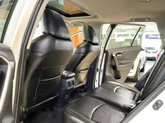 2022 Toyota RAV4 2.0L CVT 2WD Fashion, белый — фото 8