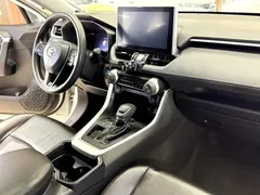2022 Toyota RAV4 2.0L CVT 2WD Fashion, белый — фото 11