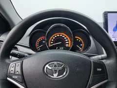 2022 Toyota Yaris L Zhixuan X 1.5L CVT Luxury Plus, красный — фото 10