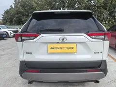 2022 Toyota RAV4 2.0L CVT 2WD Fashion, белый — фото 2