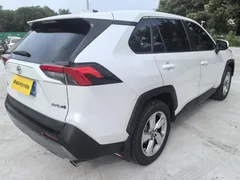 2022 Toyota RAV4 2.0L CVT 2WD Fashion, белый — фото 3