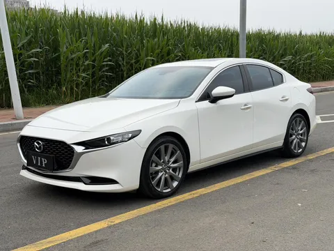 2023 Mazda Mazda3 2.0L AT