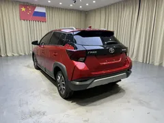 2022 Toyota Yaris L Zhixuan X 1.5L CVT Luxury Plus, красный — фото 4