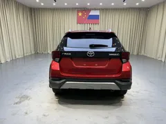 2022 Toyota Yaris L Zhixuan X 1.5L CVT Luxury Plus, красный — фото 5