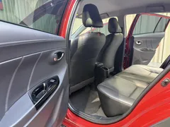 2022 Toyota Yaris L Zhixuan X 1.5L CVT Luxury Plus, красный — фото 12
