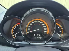 2022 Toyota Yaris L Zhixuan X 1.5L CVT Luxury Plus, красный — фото 16
