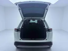 2023 Honda Vezel 1.5L CVT Pioneer, белый — фото 13