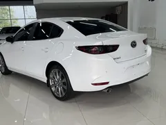 2021 Mazda Mazda3 2.0L AT, белый — фото 4