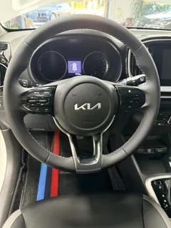 2021 Kia Yipao 1.4L CVT Fun, белый — фото 13