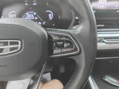 2022 Geely Emgrand 4th Gen 1.5L CVT Flagship, белый — фото 13