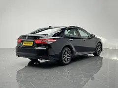 2022 Toyota Camry 2.5G Luxury, чёрный — фото 6