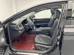 2022 Toyota Camry 2.5G Luxury, чёрный — фото 11