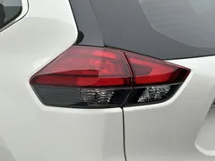 2022 Nissan X-Trail 2.0L 2WD Premium, белый — фото 20