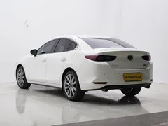2023 Mazda Mazda3 2.0L AT, белый — фото 5
