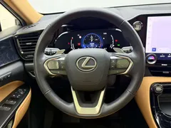 2022 Lexus NX 260 2WD, красный — фото 5