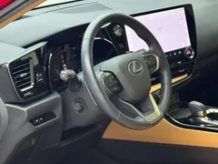 2022 Lexus NX 260 2WD, красный — фото 9