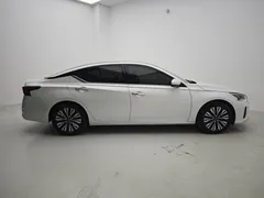 2022 Nissan Teana 2.0L XL-Upr Premium, белый — фото 8