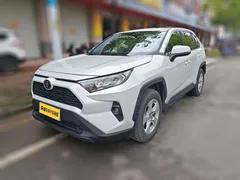 2023 Toyota RAV4 2.0L CVT 2WD, белый — фото 1