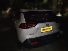 2021 Toyota RAV4 2.0L CVT 2WD Fashion, белый — фото 4