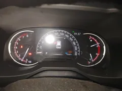 2021 Toyota RAV4 2.0L CVT 2WD Fashion, белый — фото 6