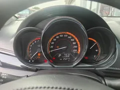 2022 Toyota Yaris L Zhixuan X 1.5L CVT Luxury Plus, белый — фото 13