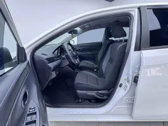 2022 Toyota Vios FS 1.5L CVT 20th Anniversary, белый — фото 12