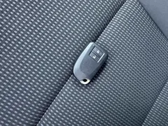 2022 Toyota Vios FS 1.5L CVT 20th Anniversary, белый — фото 18