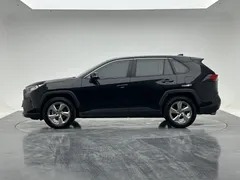 2022 Toyota RAV4 2.0L CVT 2WD Fashion, чёрный — фото 4