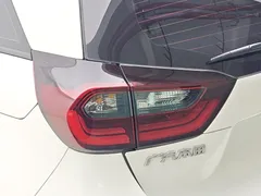 2021 Honda Fit 1.5L CVT, белый — фото 20