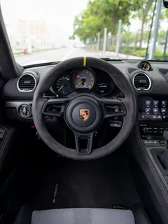 2022 Porsche 718 Cayman GT4 RS 4.0L — фото 11