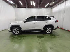 2023 Toyota RAV4 2.0L CVT 2WD, белый — фото 4