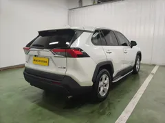 2023 Toyota RAV4 2.0L CVT 2WD, белый — фото 7