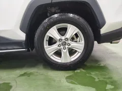 2023 Toyota RAV4 2.0L CVT 2WD, белый — фото 16