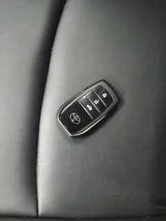 2023 Toyota RAV4 2.0L CVT 2WD, белый — фото 18