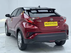 2021 Toyota C-HR 2.0L Comfort — фото 5