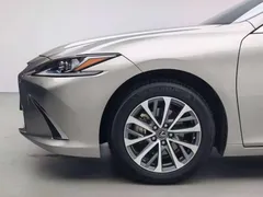 2021 Lexus ES 200 Excellence — фото 10