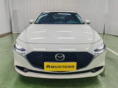 2022 Mazda Mazda3 2.0L AT, белый — фото 2
