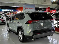 2022 Toyota RAV4 2.0L CVT 2WD Fashion Plus — фото 5