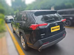 2022 Toyota RAV4 2.0L CVT 2WD Fashion, чёрный — фото 3