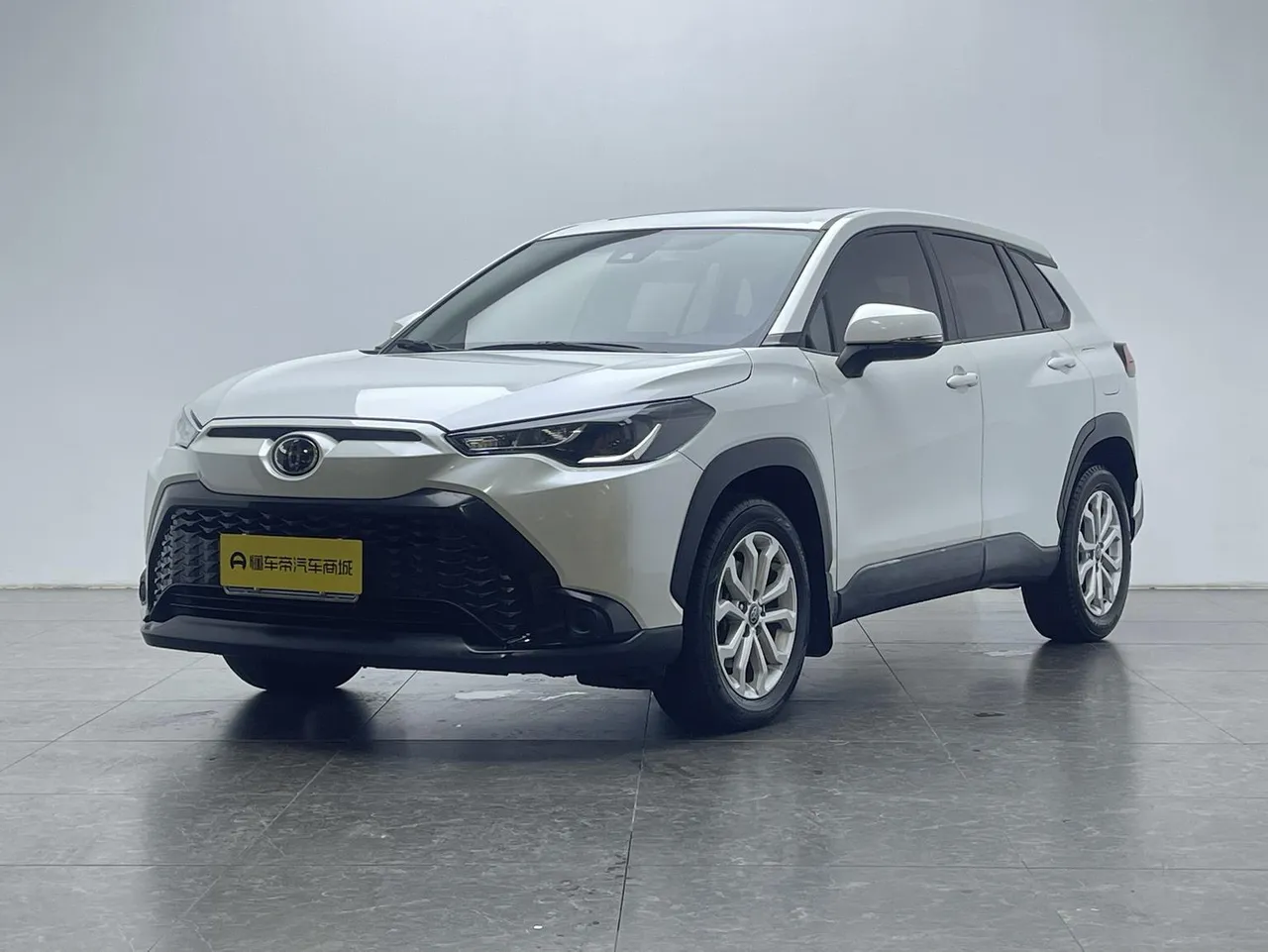 2022 Toyota Frontlander 2.0L CVT Leading
