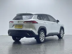 2022 Toyota Frontlander 2.0L CVT Leading, белый — фото 7