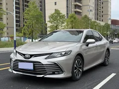 2023 Toyota Camry 2.0G Luxury — фото 1
