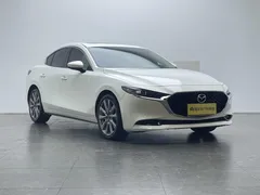 2023 Mazda Mazda3 2.0L AT, белый — фото 3